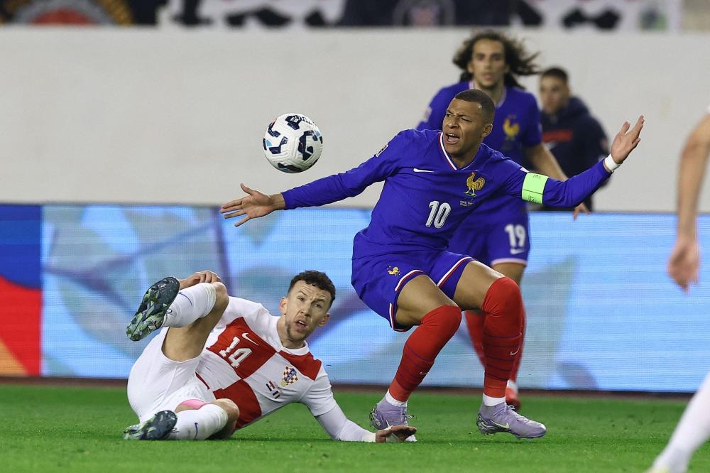 c7娱乐：巅峰7000万欧！28岁阿图尔今晚战旧主巴萨 如今身价仅剩500万欧元.